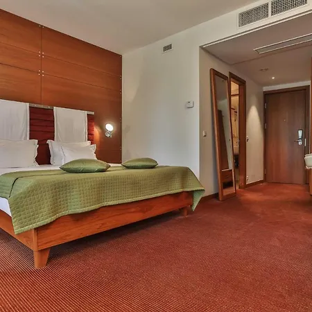 Viešbutis Luxury 5*