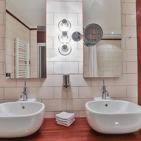 Luxury Viešbutis 5*